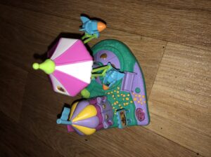 Je vends ce Polly pocket, faire offre.