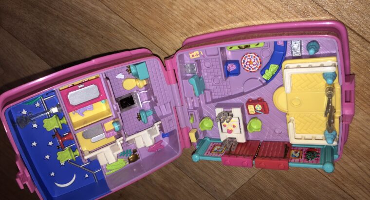 Je vends ce polly pocket, faire offre.