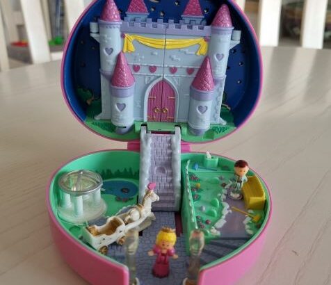 Polly Pochet Vintage Starlight Castle