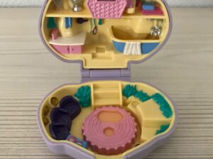 Polly Pocket boite chien