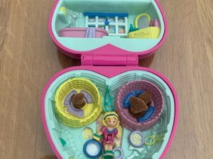 Polly Pocket boite chien