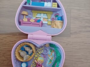 Polly Pocket boite chien