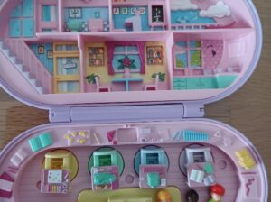 Ecole polly pocket