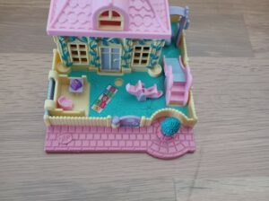 Nursery Polly Pocket