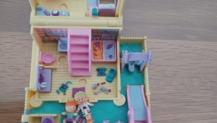 Nursery Polly Pocket