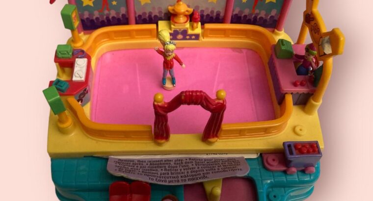 Polly Pocket Ice Skating Action Park – 1998