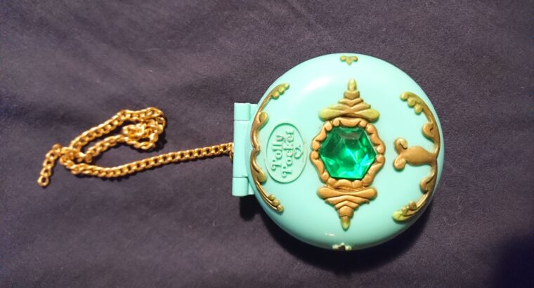 Polly pocket 1992 jewelled forest